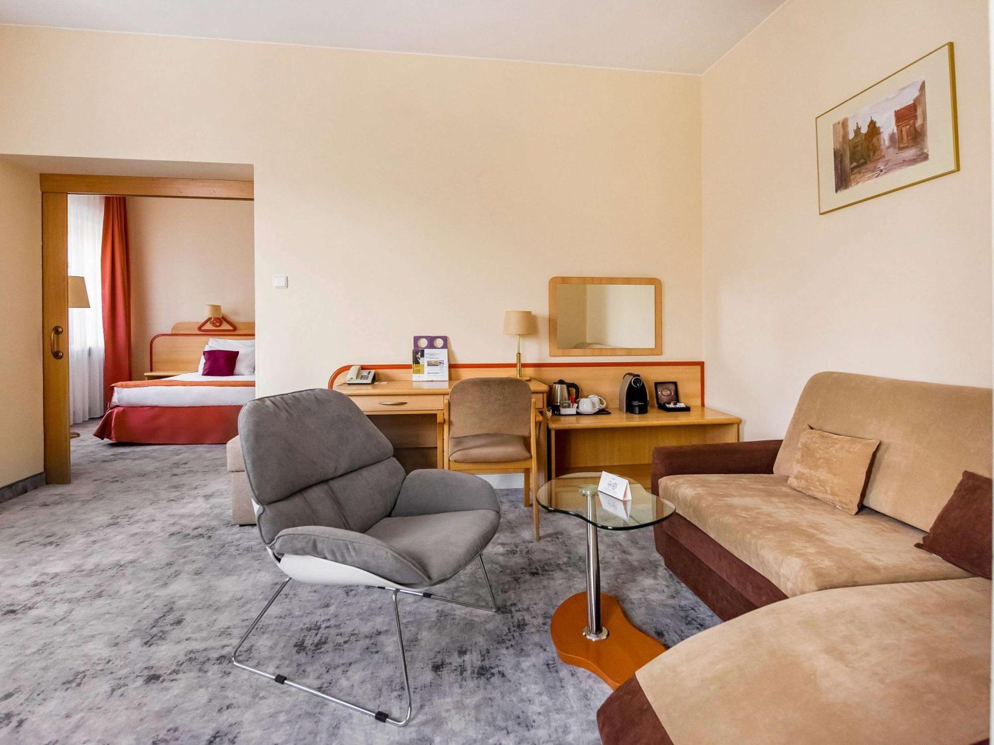Mercure 3*